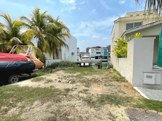 Parcela En Venta Casas Bote B