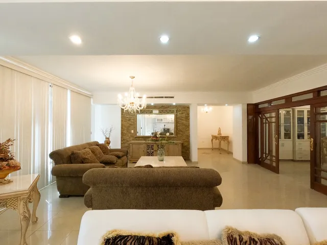 Maribel Morillo Profesional Inmobiliario Con Más De 10 Años De Experiencia En Rentahouse Vende De Oportunidad  Apartamento 270m2 En Residencia Tiuna Park, Este De Barquisimeto