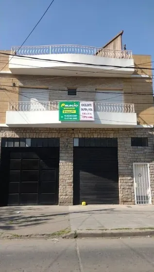 Casa 4 Ambientes Con Galpón En Tres De Febrero