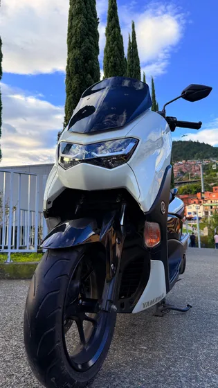 Yamaha N-max Connected 2022