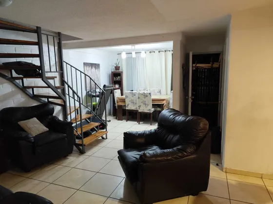 Excelente Propiedad En Maipu  (92219)