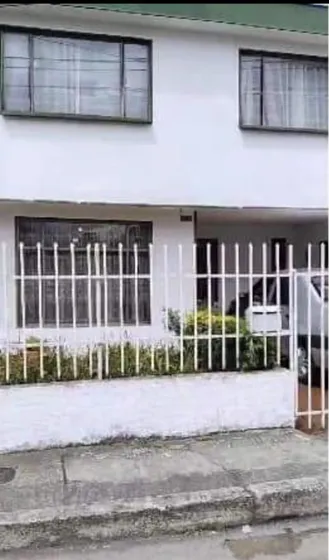 Vendo Casa Chia $480 Millones. Permuto Por Apartamento Bogota Menor Valor Propongan  