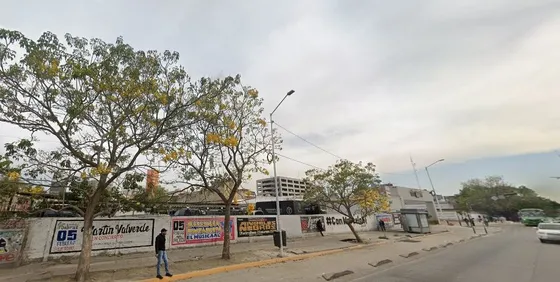 Estacionamiento Con Excelentes Condiciones Y Precio En Av. La Paz, Guadalajara, Jalisco