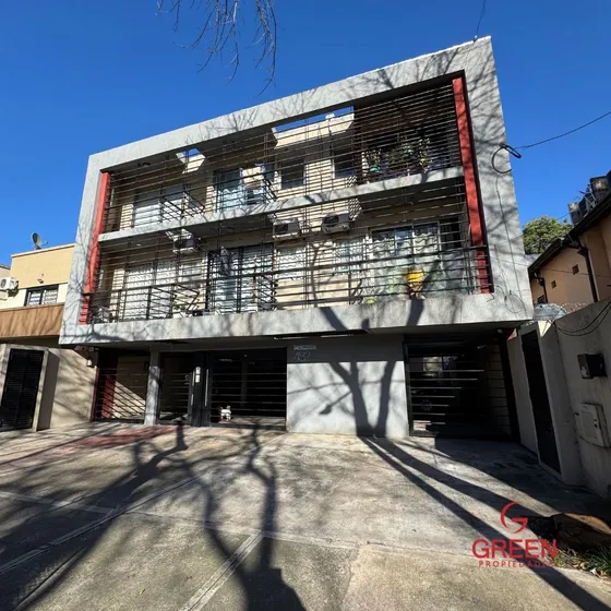 Departamento En Monte Grande. Ubicado En Planta Baja, Cuenta Con Una Habitacion, Baño, Cocina, Living-comedor Y Patio