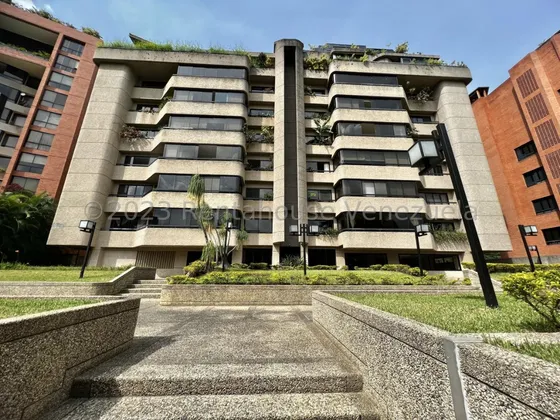 Apartamento En Venta Colinas De Valle Arriba 23-22661 Lv