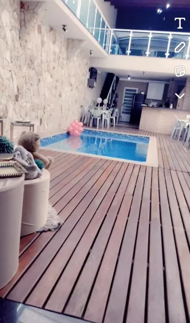 Espaço Salão De Festas Com Piscina Na Zona Leste