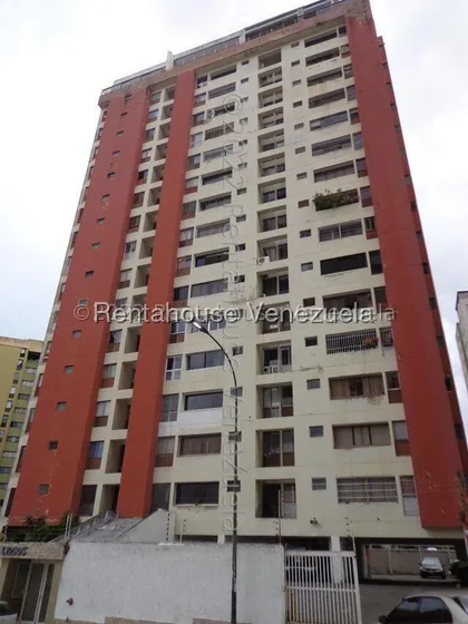 Estupendo Apartamento En Alquiler Con Inmejorable Ubicación Guaicay. Jose Guerrero. Cod: 25-23824.