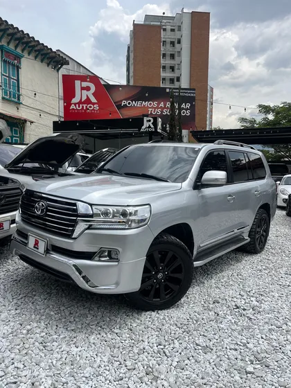 Toyota Land Cruiser 4.5 Elite Lc200