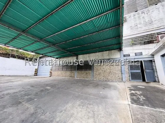 Galpón En Alquiler En La Yaguara Lp