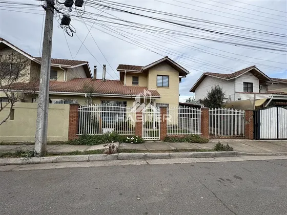 Se Vende Excelente Casa En Santa Cruz Villa Amanecer