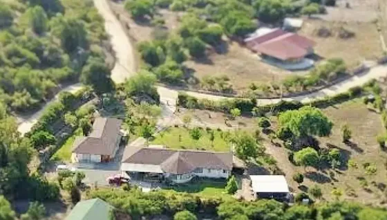 Oportunidad! Parcela Con 2 Casas 100% Sólidas. Bello Entorno