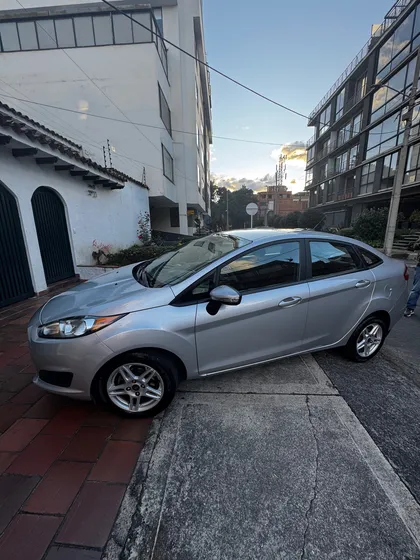 Ford Fiesta 1.6 Sportback Se