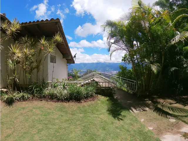 Vendo Casa 350m2 Alto Hatillo 8886