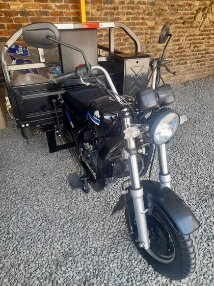 Moto Auteco 2024  Negra (en Venta) Motocarguero