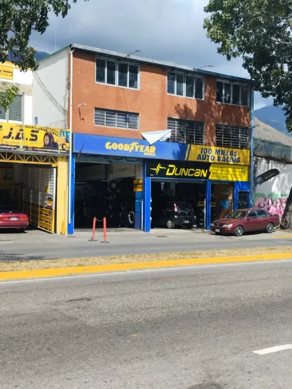 Edificio En La Av. Rómulo Gallegos. Venta