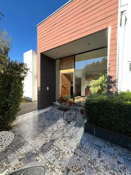 Vendo Casa Remodelada, Cercana A Bilbao En La Reina