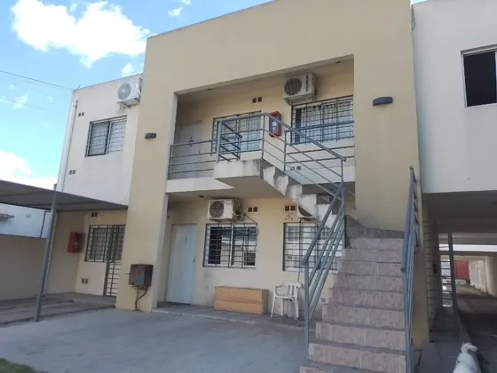 Venta Departamento 2 Ambientes En Planta Alta Con Cochera
