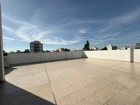 Ph 2 Ambientes Lomas Del Mirador Patio
