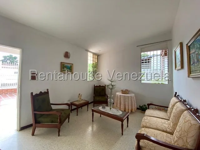 Naudy Escalona Asesor Inmobiliario De Rentahouse Vende Acogedora Casa En La Piedad Norte De Cabudare 