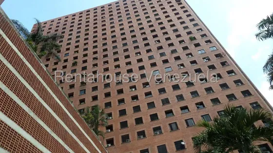 Apartamento Centro Residencial Solano 25-18619 R.e