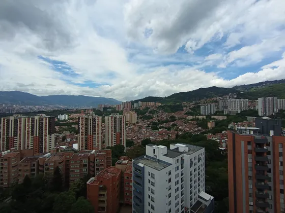 Arriendo Apartamento En Loma De Los Bernal