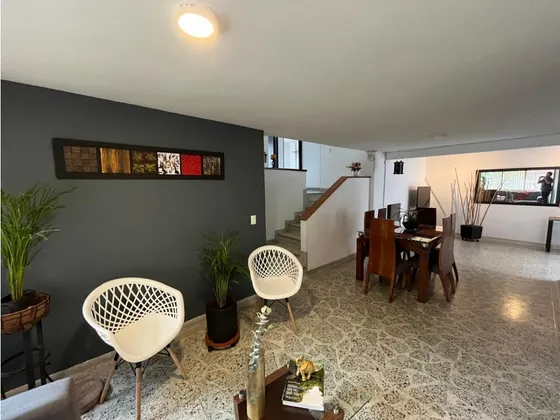 Casa En Venta En Laureles,estadio, Medellín Con Garaje