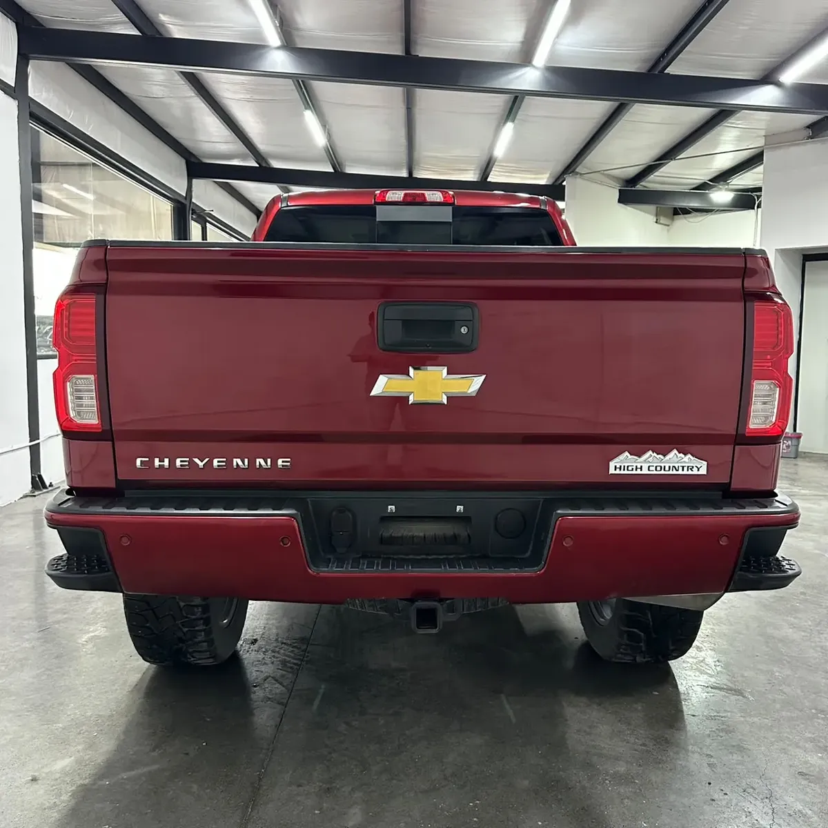Chevrolet Cheyenne 2018 6.2 2500 Doble Cab High Country 4x4 At
