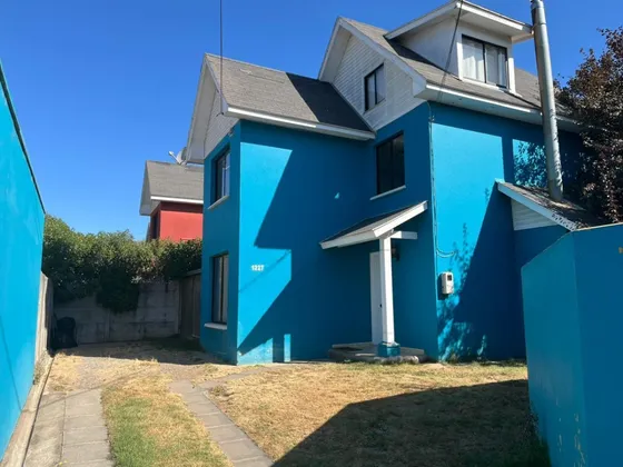 Venta Amplia Casa 3 Pisos-curauma