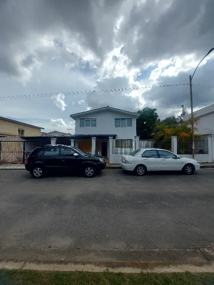 Casa De 4 Hab 3 Baños 4 Puestos Y Anexo 
