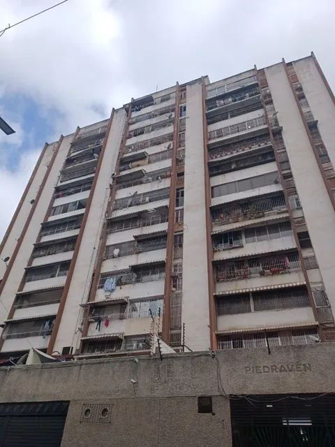 En Venta Excelente Apartamento De 43 Mts 2 En La Urbanización Santa Rosalía. Jl