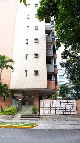 Apartamento En Alquiler,  Campo Alegre 