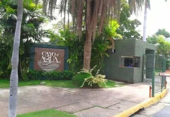 En Venta Town House Conjunto Residencial Cayo De Agua