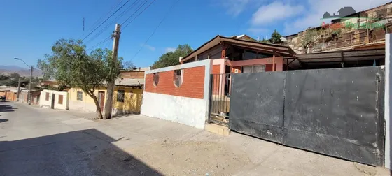 Casa En Venta De 4 Dorm. En Copiapó