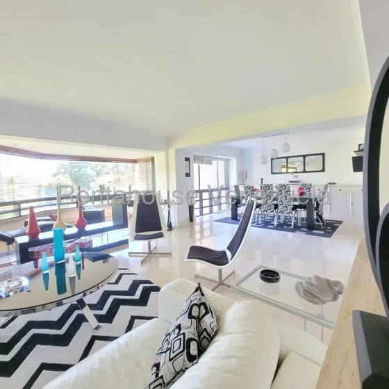 Oportunidad De Venta En La Castellana: Confort Garantizado 25-15715 Bb