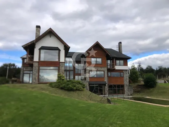 Casa En Puerto Varas: Seguridad, Vistas Y Calidad Premium