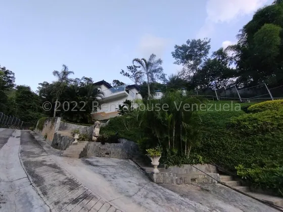 Yonny Silva Rentahouse Vende Exclusiva Casa En Colinas De Guataparo Valencia Rcys 25-20714