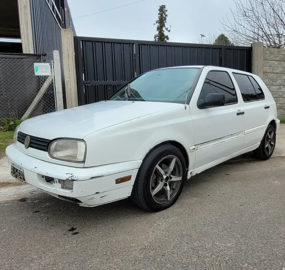 Volkswagen Golf 1.6 Comfortline
