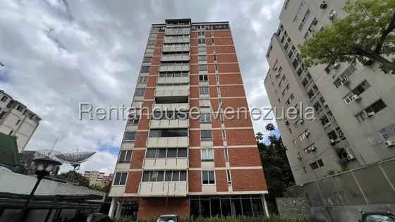 Se Vende Apartamento Urb. La Florida 25-24051 Rl