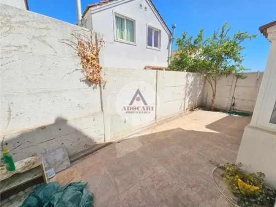 Se Arrienda Casa En Condominio