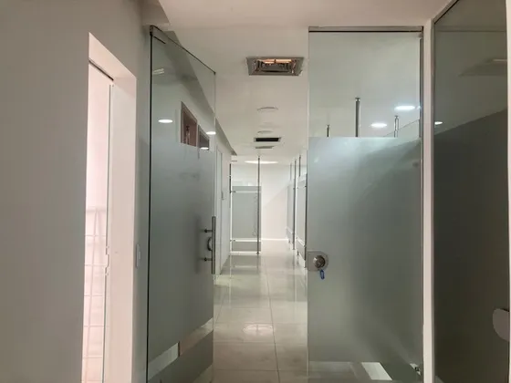 Arriendo Local En Exclusiva Zona De Santa Barabara
