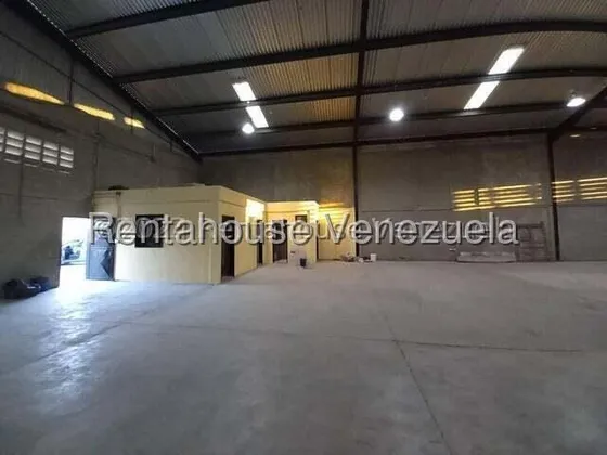 Maria E. Alquila En Muy Buen Estado Las Instalaciones !! 2 Galpón Gemelos- Deposito En Zona Industrial 2, La Cúspide, Lara#25-8298**