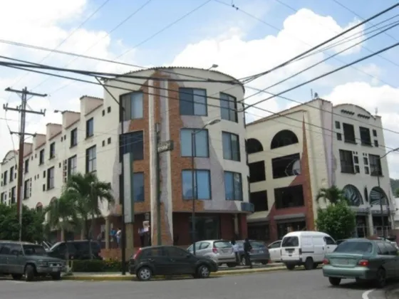 Mariana Castillo Alquila Local Centro Comercial La Grieta El Viñedo Carabobo - Pll-385