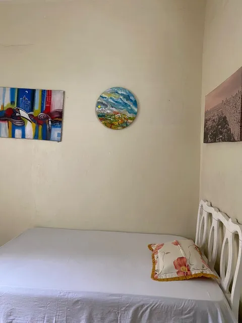 Alquiler Habitación Amueblada Próximo A La Calle El Conde, Zona Colonial, Santo Domingo