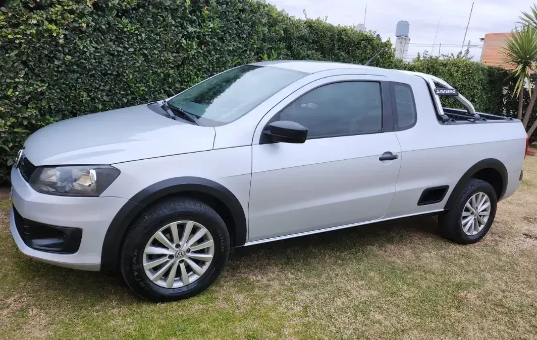 Volkswagen Saveiro 1.6 Gp Cd 101cv Pack High