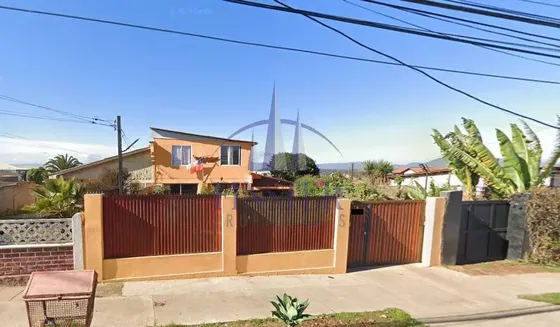 Vendo Gran Casa De 2 Pisos En Terreno De 400m2 Quintero