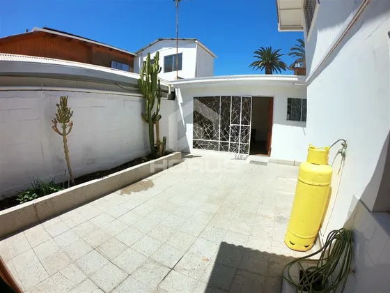 Casa En Venta De 5 Dorm. En Copiapó