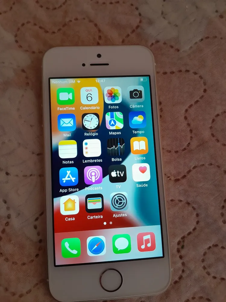 iPhone SE 32 GB cinza-espacial - Excelente (Recondicionado