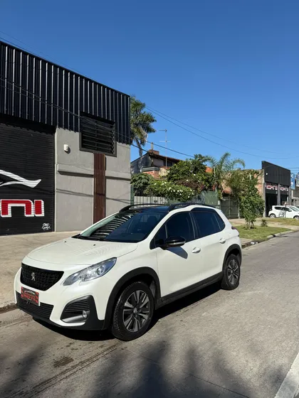 Peugeot 2008 1.6 Feline
