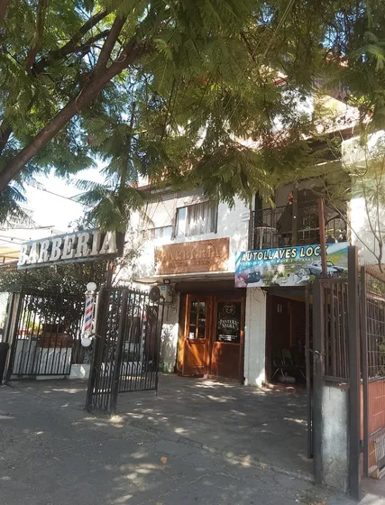 Vendo Casa Con Destino Comercial En Av Macul