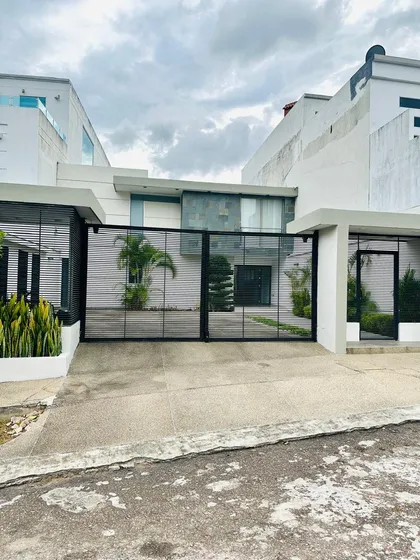 Casa En Venta Altos De Pirineos San Cristóbal Mg174